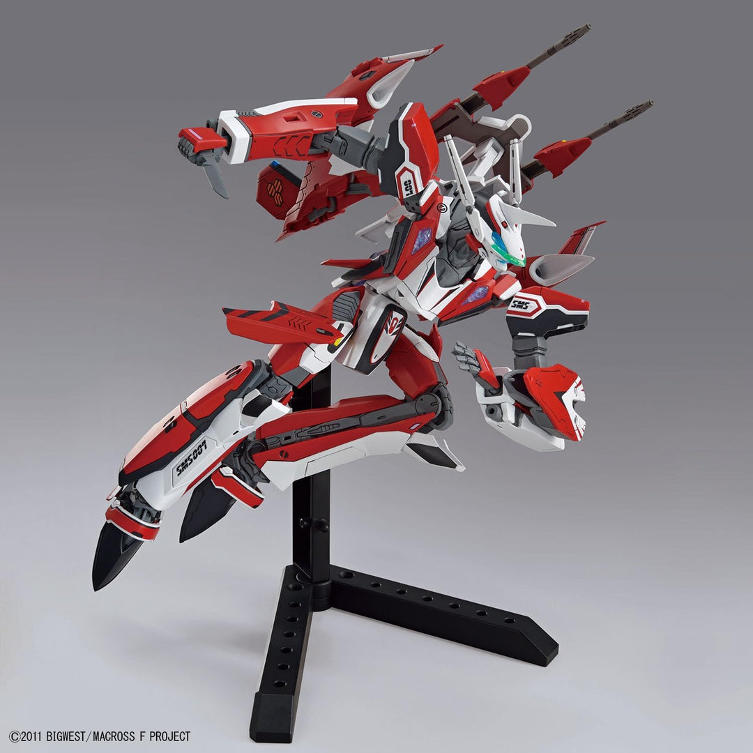 BANDAI MODEL KIT Macross – HG 1/100 YF-29 Durandal Valkyrie (Alto Saotome) – Modellbausatz