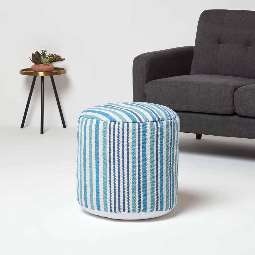 Homescapes Moderner Pouf Sitzkissen Selam rund Aqua weiss gestreift skandinavisches Design 45 cm Run