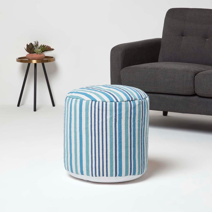 Homescapes Moderner Pouf Sitzkissen Selam rund Aqua weiss gestreift skandinavisches Design 45 cm Run