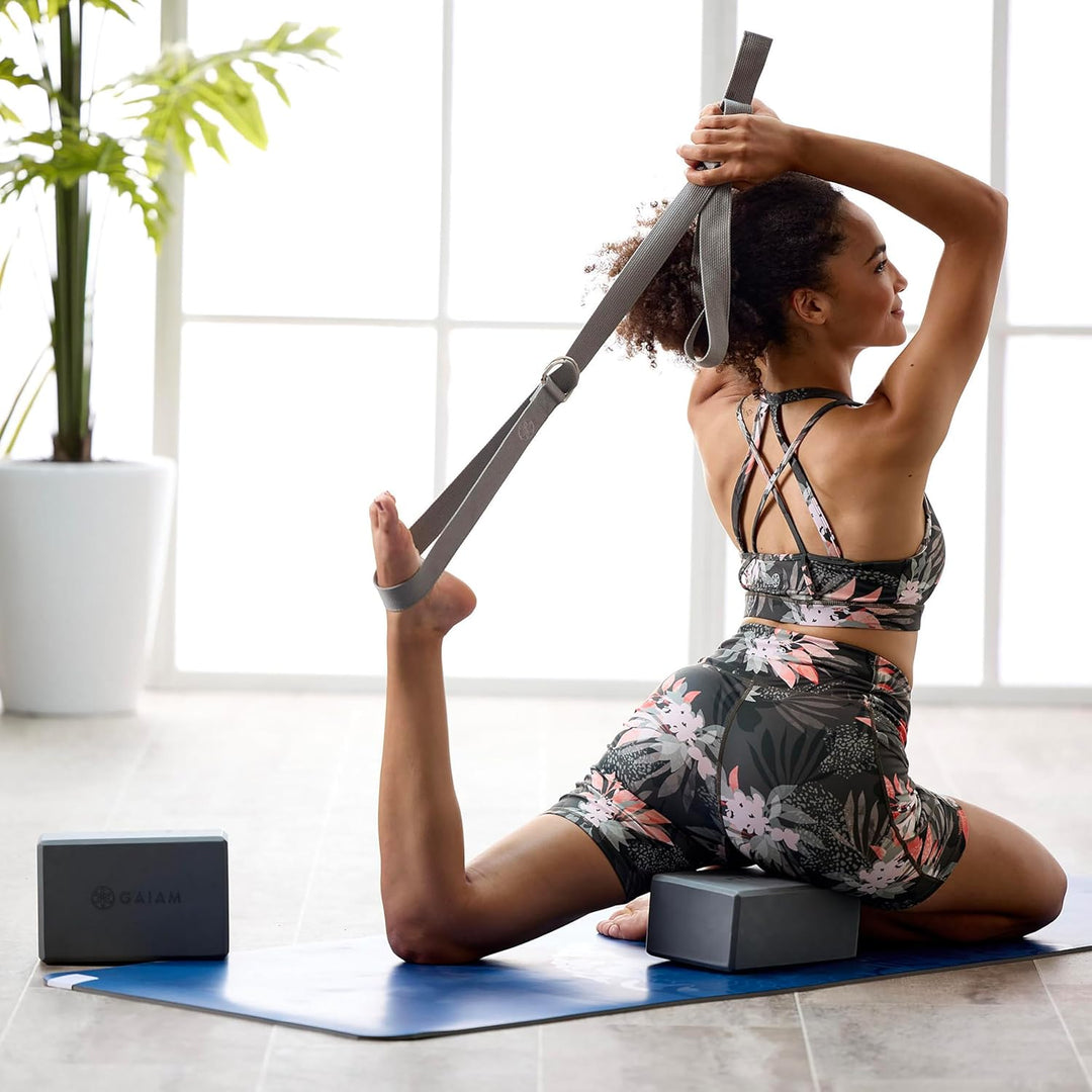 Gaiam Yoga-Block &amp; Yogagurt Kombi-Set – Yoga-Block mit Gurt, Pilates &amp; Yoga-Requisiten zum Verlänger