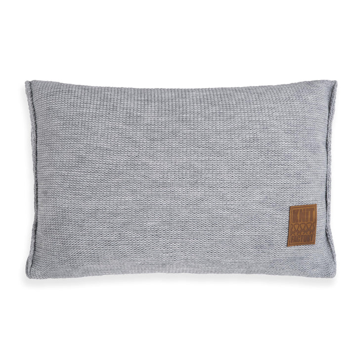 KNIT FACTORY - Uni Zierkissen - Rechteckige Sofa Kissen - Grau - Gestrickter Dekokissen - Couchkisse