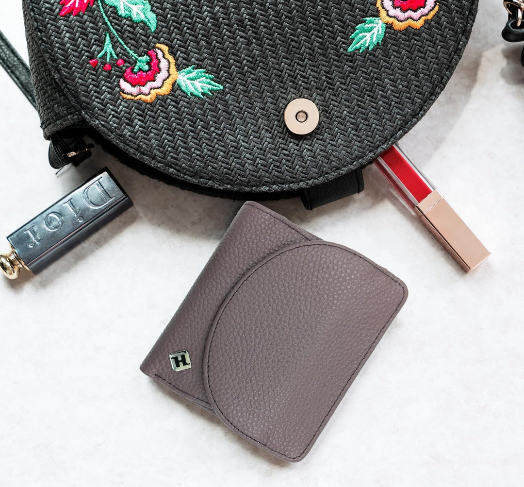 Geldtasche Damen klein, Reise Portemonnaie, viele Fächer, Leder Flieder, RFID Blocker, Münzfach gros