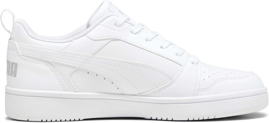 PUMA Herren Rebound V6 Low Leichtathletik-Schuh 43 EU Puma White Cool Light Gray, 43 EU Puma White C