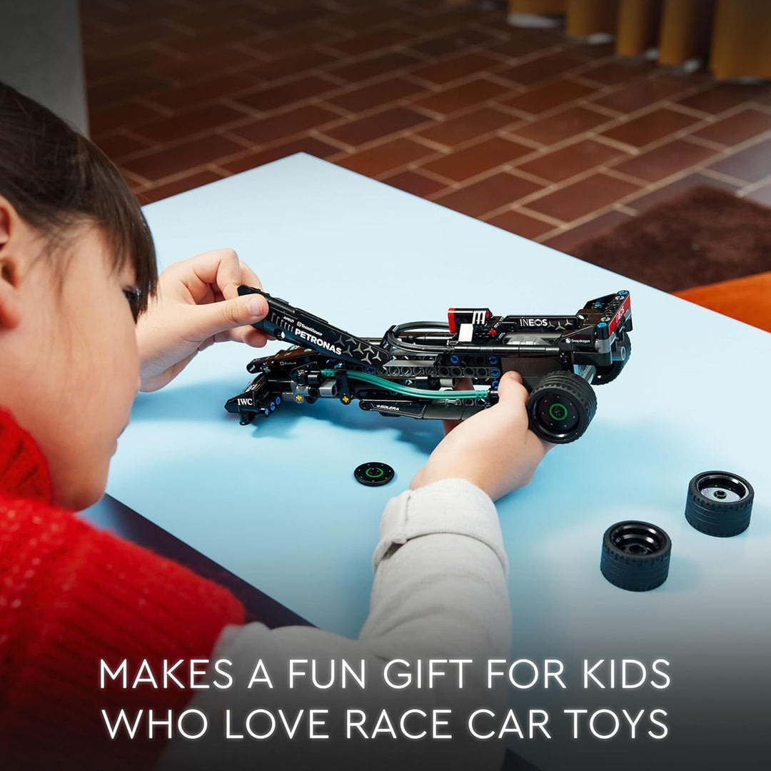 LEGO Technic Sonne Erde Mond Modell Spielset, Geschenk für Kinder ab 10 Jahren & Technic Mercedes-AM