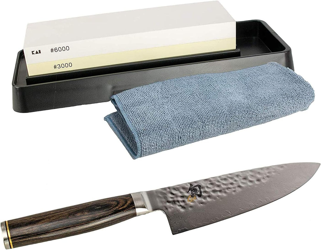 Kai Shun Premier Tim Mälzer TDM-1723, ultrascharfes Japanisches Kochmesser, 15cm + hochwertigem Kai