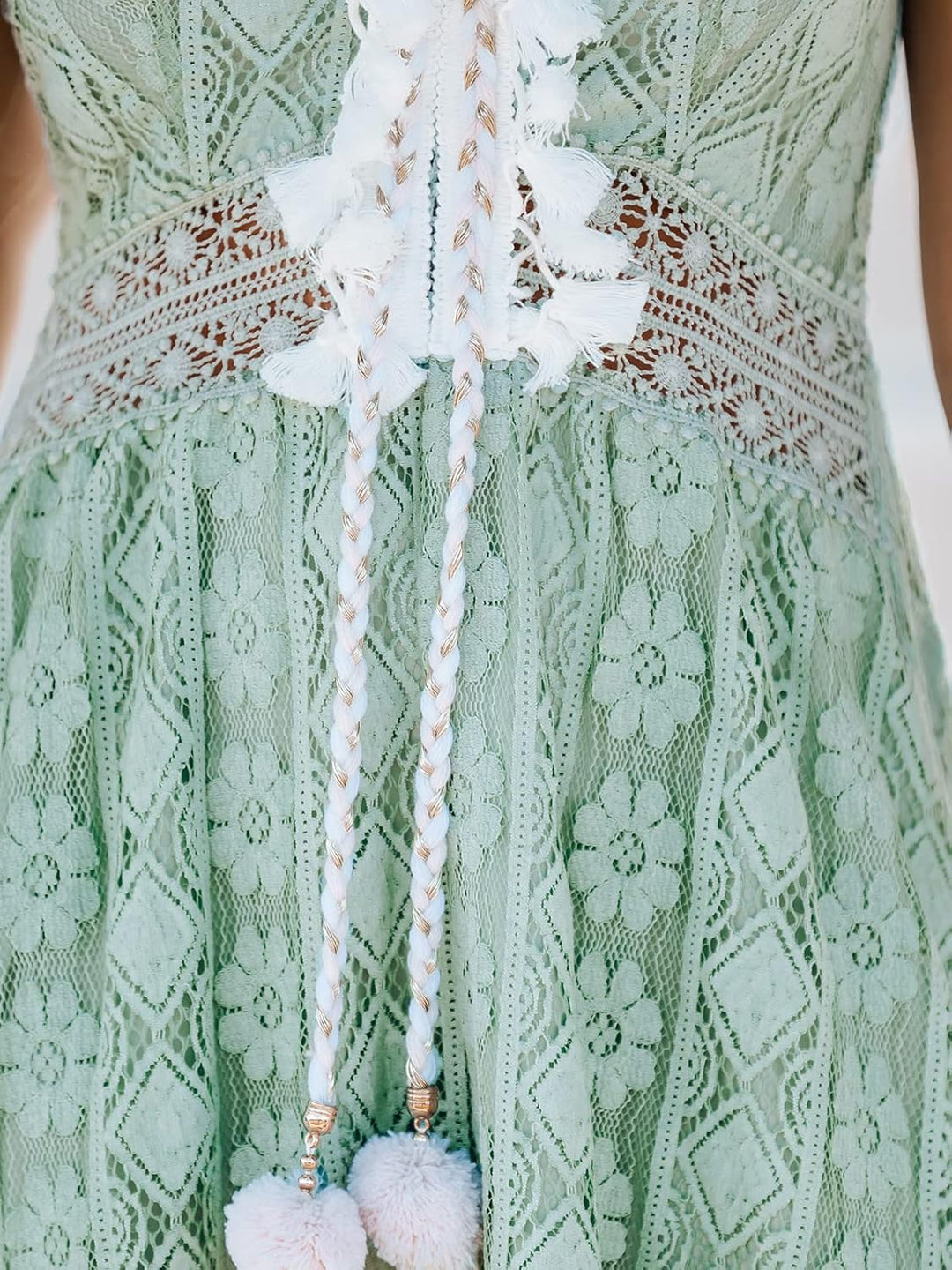 CUPSHE Damen Sommerkleid V Ausschnitt Floral Spitze Quasten Spaghetti Trägerkleid Freizeitkleider Hi