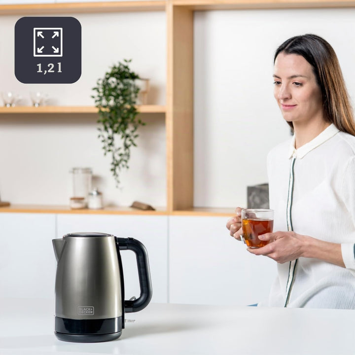 BLACK+DECKER Wasserkocher | BXKE2202E | 2200W | 1.2L | 360°C drehbare Basis | Geeignet für Linkshänd