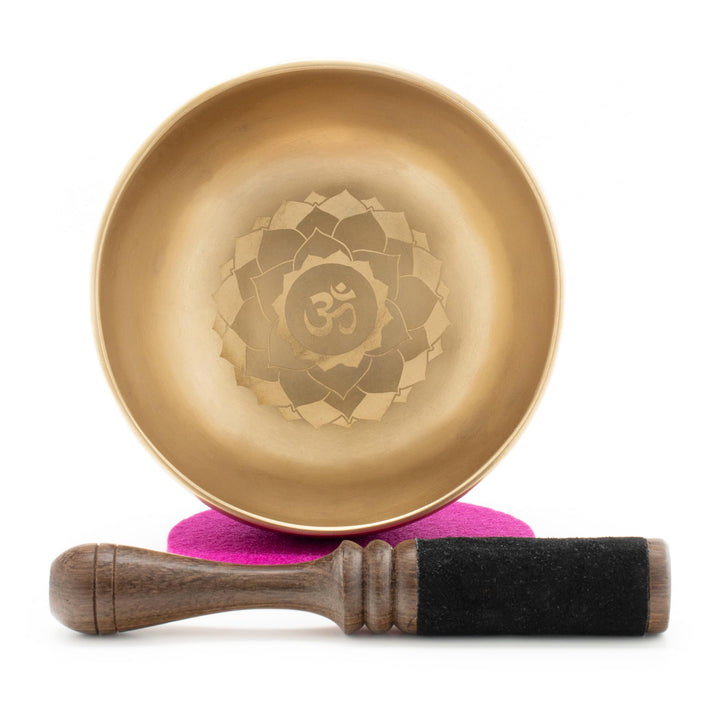 Tibetische Klangschale ca. 400g mit OM-Mandala-Gravur – Handgeschmiedet in Nepal – Fair Trade – Für