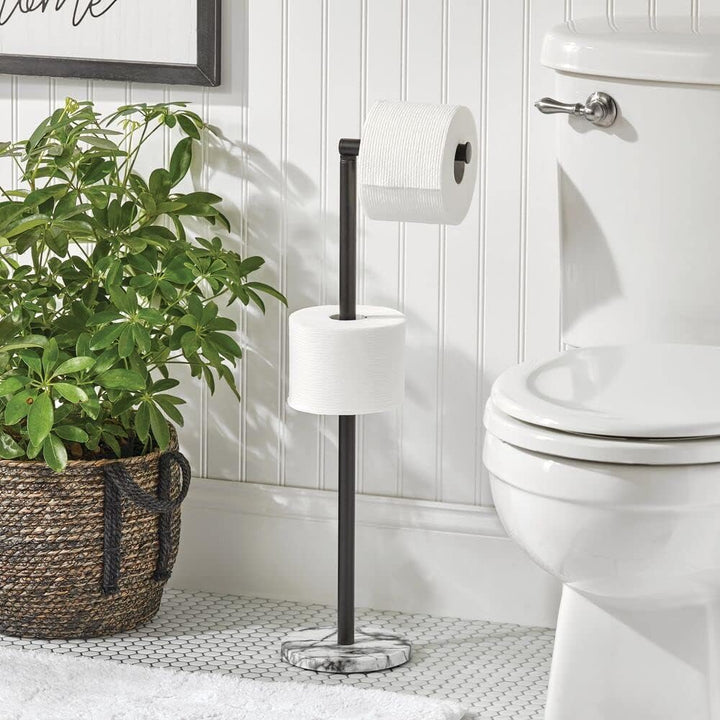 mDesign Toilettenpapierhalter frei stehend – moderner Papierrollenhalter für Badezimmer & Gäste-WC –
