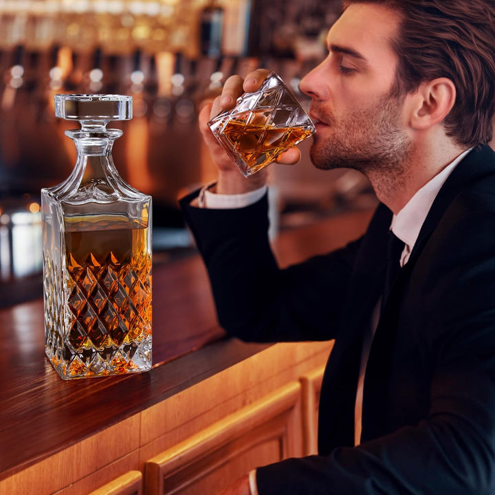 Lighten Life Whisky Karaffe und Gläser Set,Bleifrei Whiskey Karaffe Set,849 ml Kristall-Whisky-Dekan