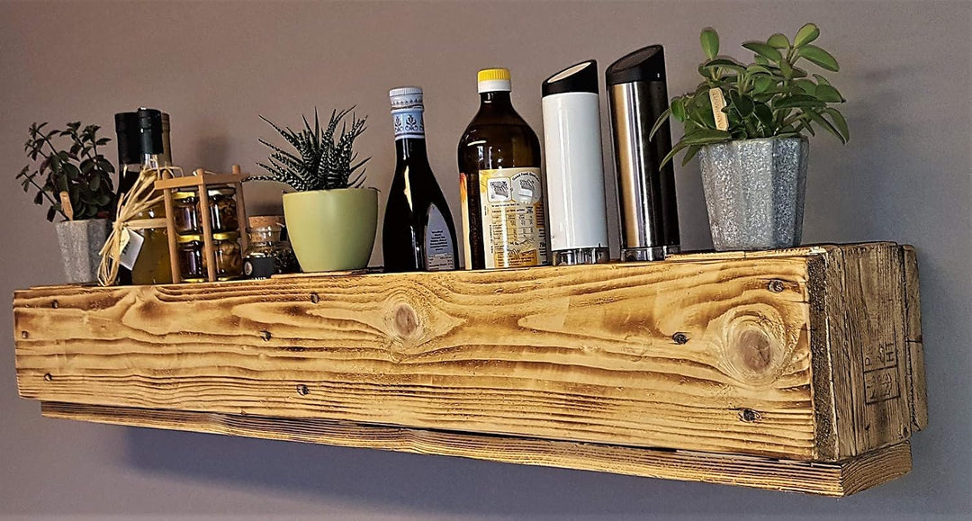 Wandregal aus Palettenholz geflammt Holzregal vintage Ablage shabby Hängeregal Flaschenregal Gewürzr
