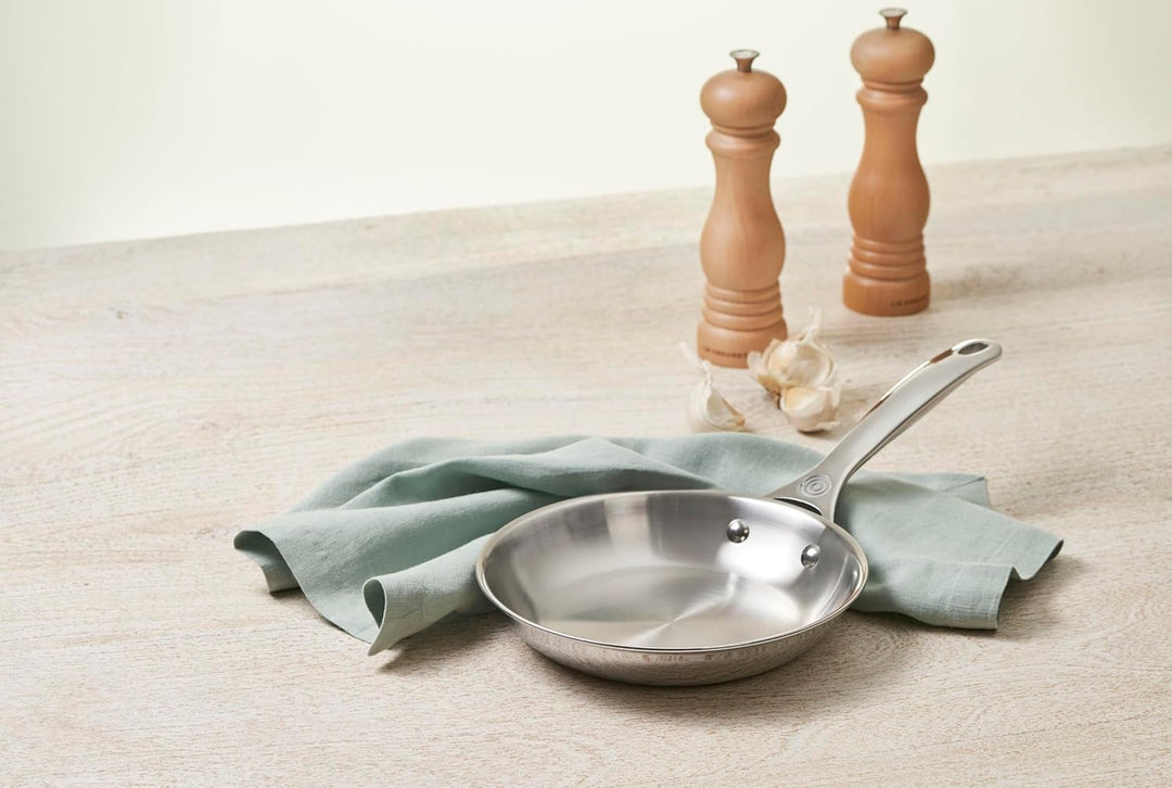 Le Creuset Salzmühle, ABS-Kunststoff, 6,2 x 6,2 x 20,8 cm, Keramik-Mahlwerk, Buche, 96002000687000 S