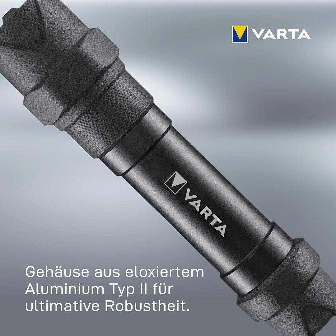 VARTA Taschenlampe LED 6 Watt inkl. 6x AA Batterien, Indestructible F30 Pro Leuchte, Lampe, Arbeitsl
