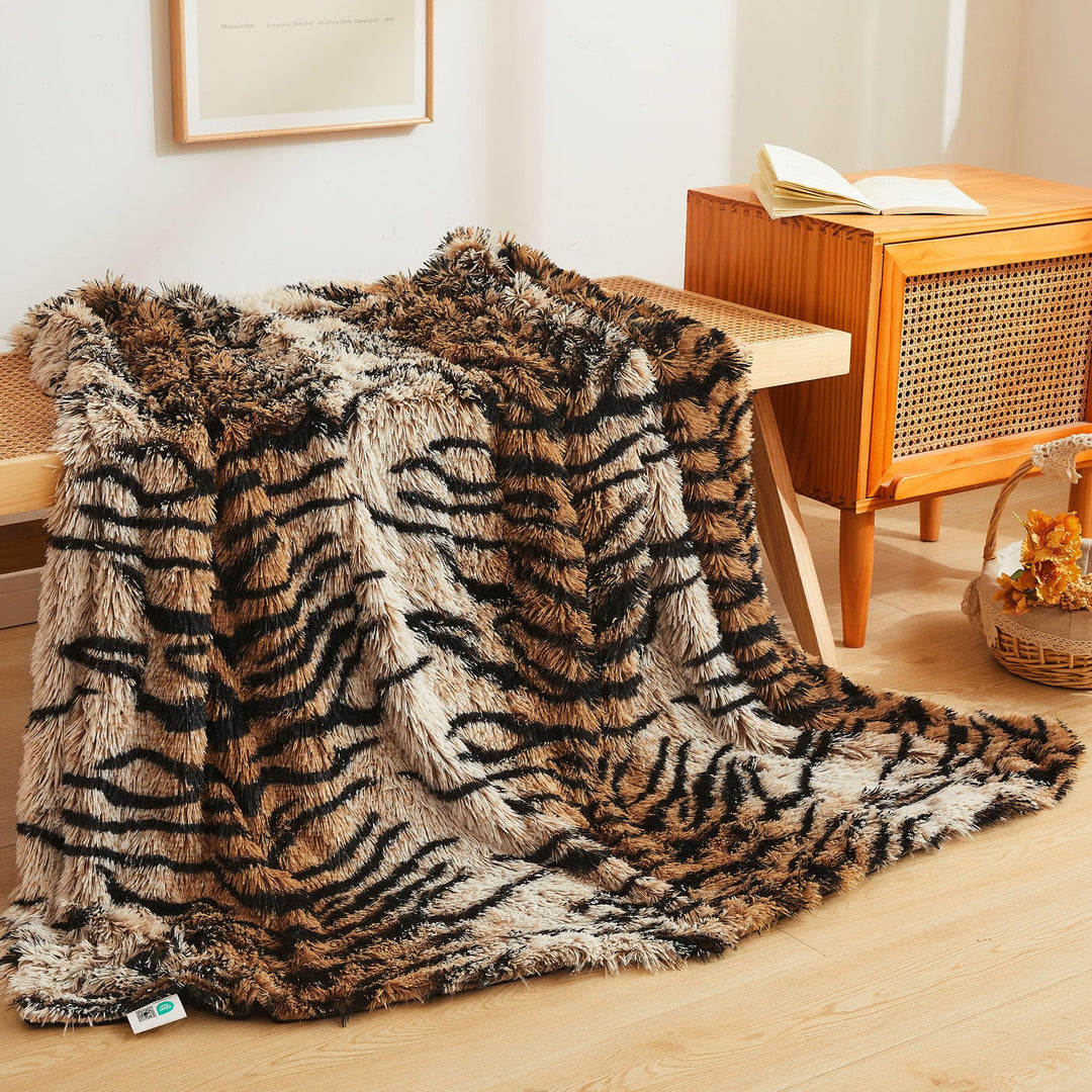 XeGe Luxus Kunstfell-Tigermuster-Decke, Weiche 127x152 cm Tigermuster Flauschige Decke, Schilfartige