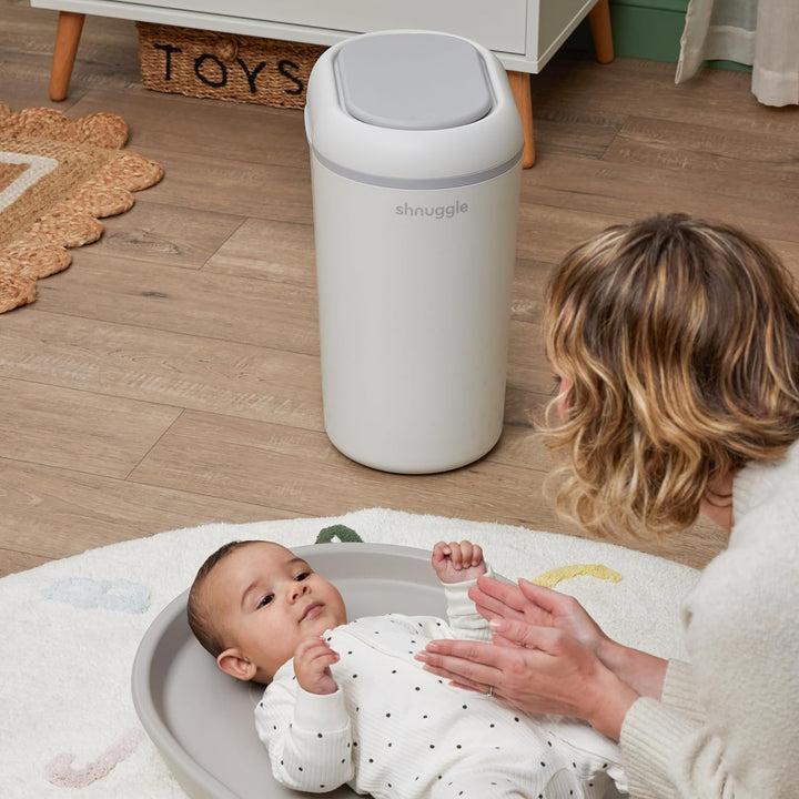 Shnuggle Eco-Touch Baby-Windeleimer mit umweltfreundlichen Müllbeuteln, fängt Gerüche, Keime und Bak
