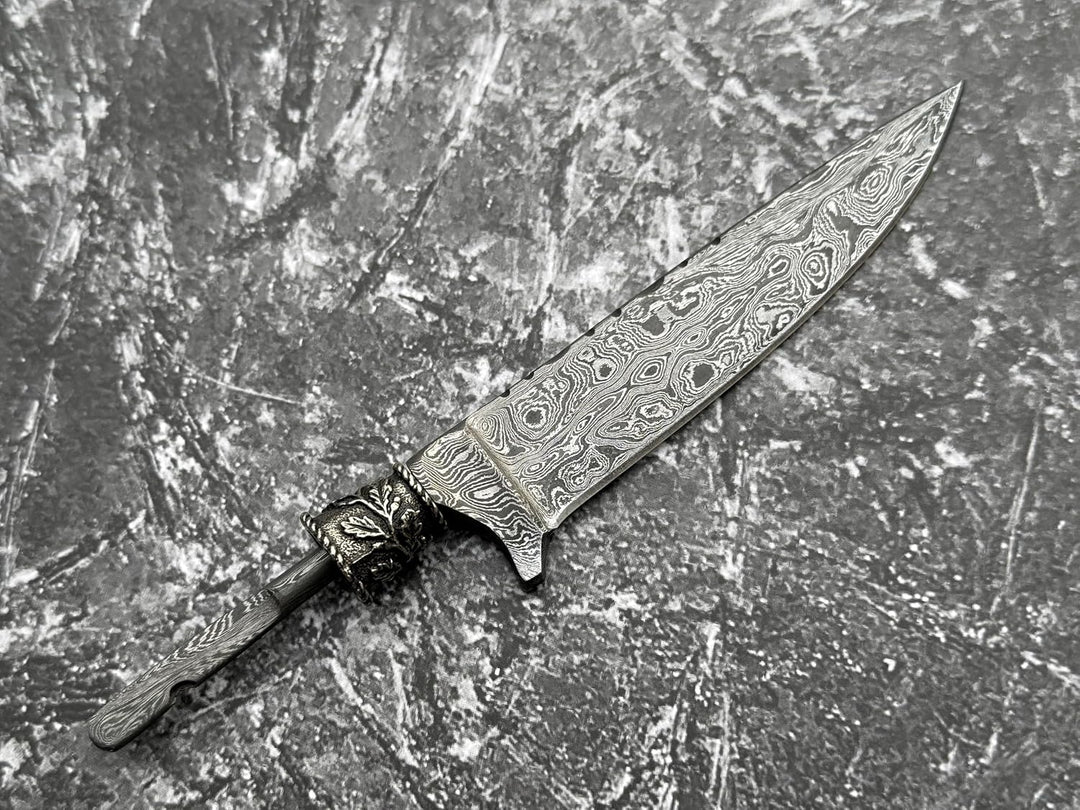 Damast Klinge Handgeschmiedete Damast Rohling Bayerische Nicker mit Kropf und Scheide 4168 Silber, S