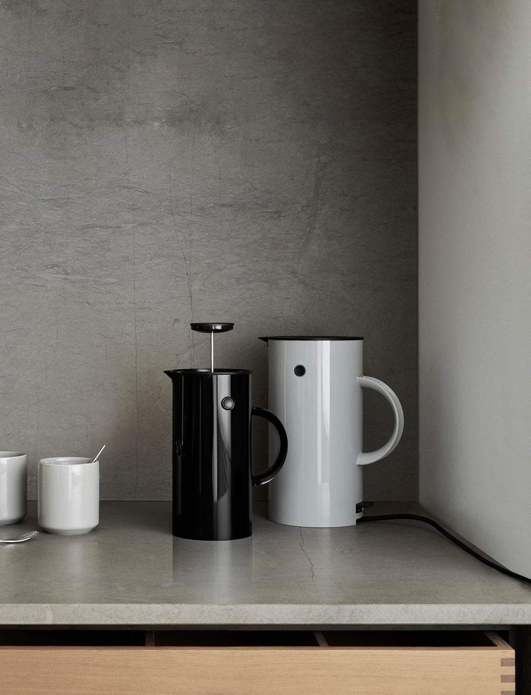 Stelton Wasserkocher EM77 - Elektrischer Kocher, Wasserkessel, Teekanne - Schnell kochend, niedriger