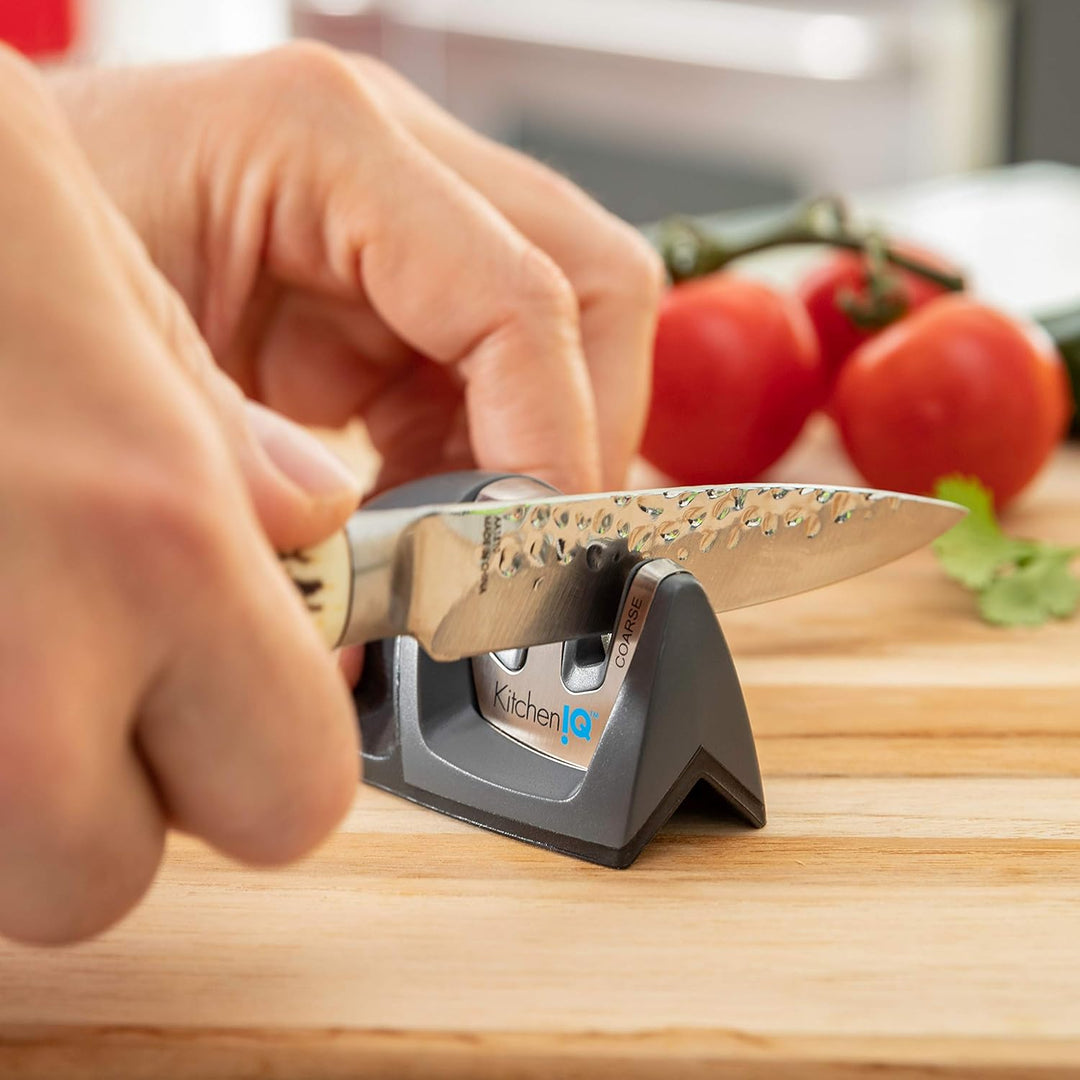 KitchenIQ 50825, Diamant Deluxe Edge Grip, 2-stufiger Messerschärfer, schwarz, grob und fein, kompak