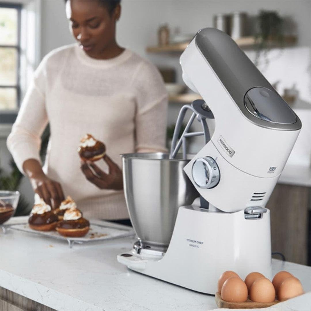 Kenwood Titanium Chef Baker XL KVL65.001WH Sbattitore con base 1200 W Argento, Bianco (Kenwood Titan
