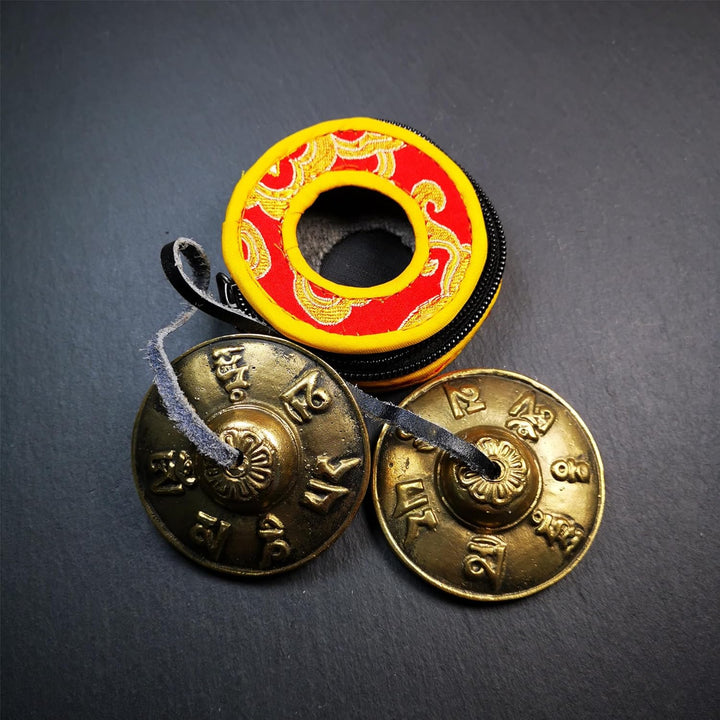 Tibetan Tingsha Glocke mit schönem Fall, für Klangheilung, Yoga, Meditation, Achtsamkeit -Fingerzimb
