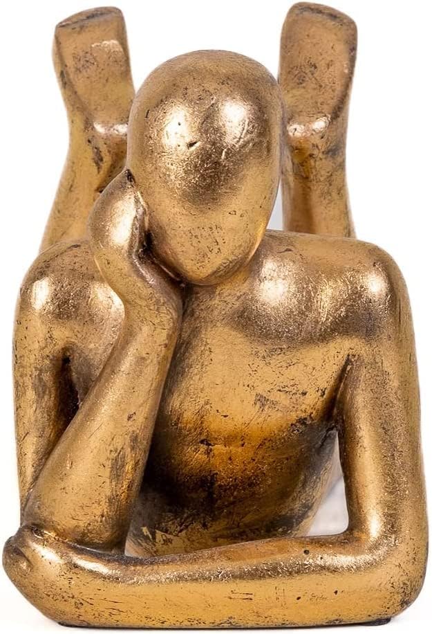 IDYL Moderne Skulptur Figur Sandsteinguss Lying Man | wetterfest |Farbe Gold | Masse 31x14x19 cm | D