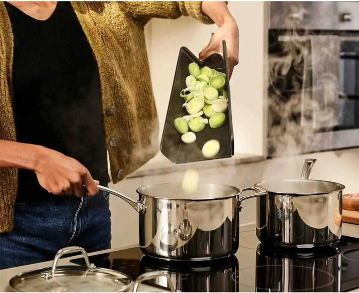 Joseph Joseph Chop2Pot Plus faltbares Schneidebrett mit Griff (gross) - Schwarz 45L x 7B cm Black, 4