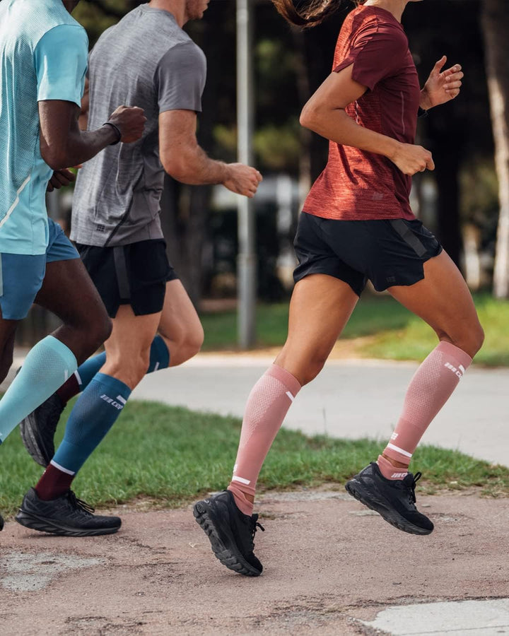 CEP - THE RUN Calf Sleeves für Damen – Kompressionsstrümpfe ohne Fuss für Performance &amp; Regeneration