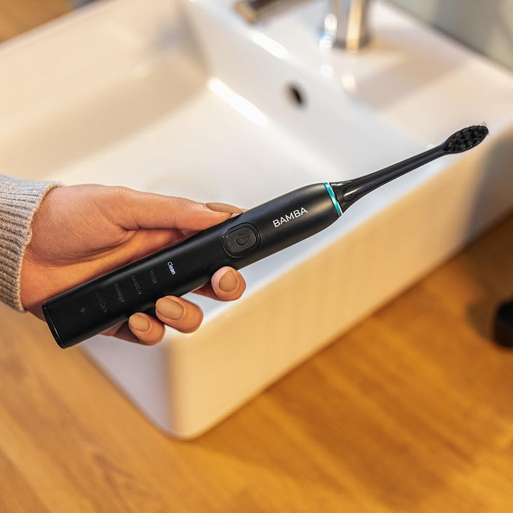 Cecotec Mundpflegezentrum Bamba ToothCare Jet Clean. 18 W, 600-ml-Irrigator, 10 Druckstufen, 7 Aufsä