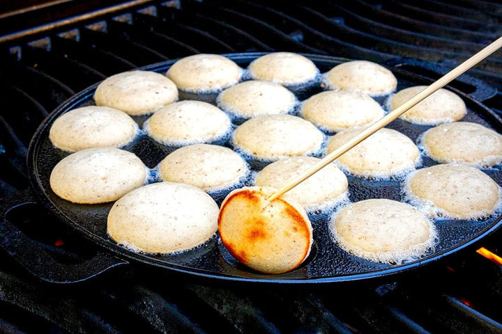 BBQ-Toro Gusseisen Poffertjes Pfanne | Förtchenpfanne für 19 Förtchen | Ø 24 x (H) 1,7 cm | preseaso