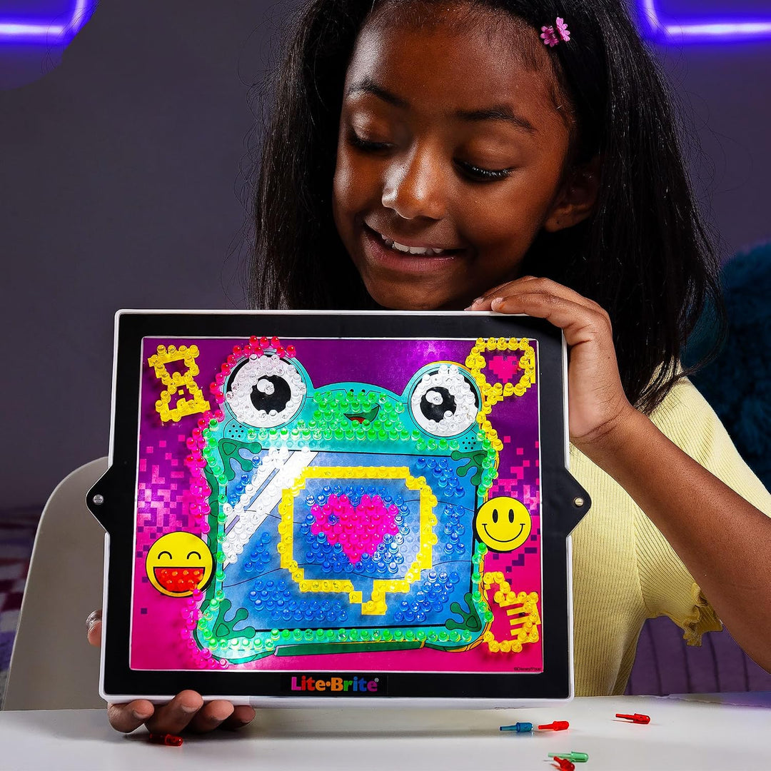 Basic Fun Lite Brite ColorPOP Toy Story 5 Light Up Kunstset mit 650 Mini-Stiften HD-Bildschirm und F