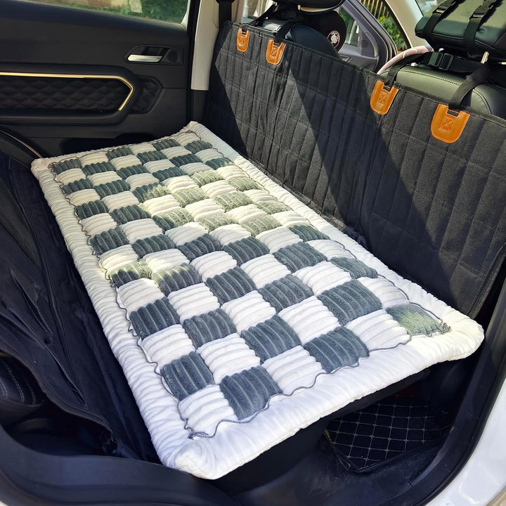 Hundematte Auto Rückbank 63×137 cm – Maschinenwaschbar, rutschfeste Hundedecke fürs Auto, Dicke PP-W