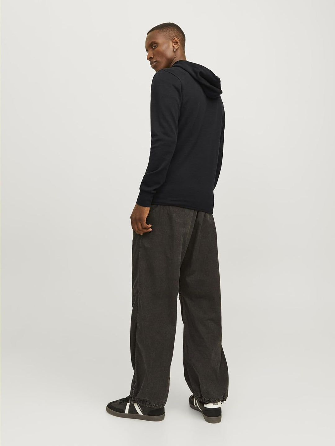 JACK & JONES Male Kapuzenpullover mit Reissverschluss Logo Kapuzenpullover mit Reissverschluss M Sch