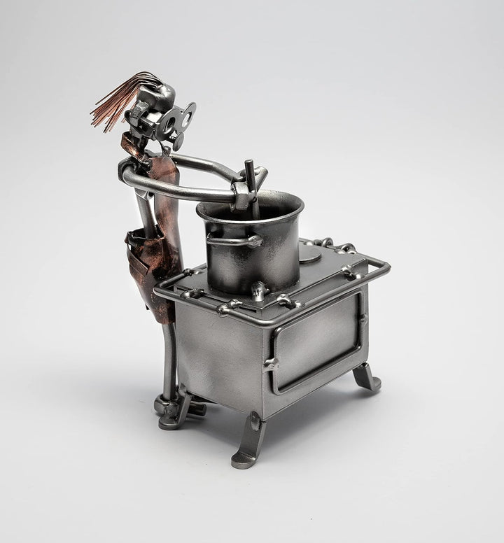 STEEMO Schraubenmännchen Köchin Kochen Küche Geschenk Metall-Kunst Deko 10x6x17 cm