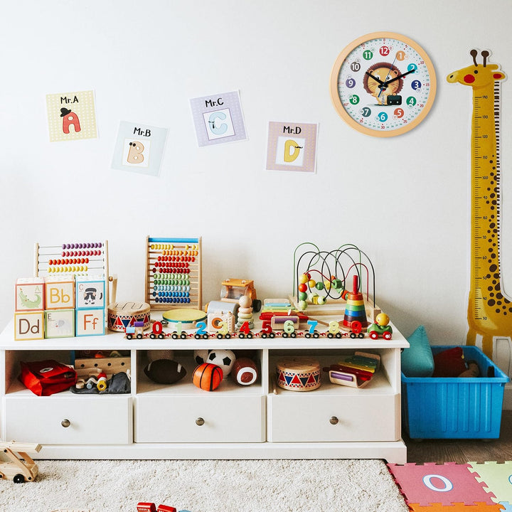 Relaxdays Wanduhr Kinder, Ø 30 cm, Kinderzimmeruhr Löwe, Bunte Zahlen, Uhrzeit Lernen, Lernuhr Junge