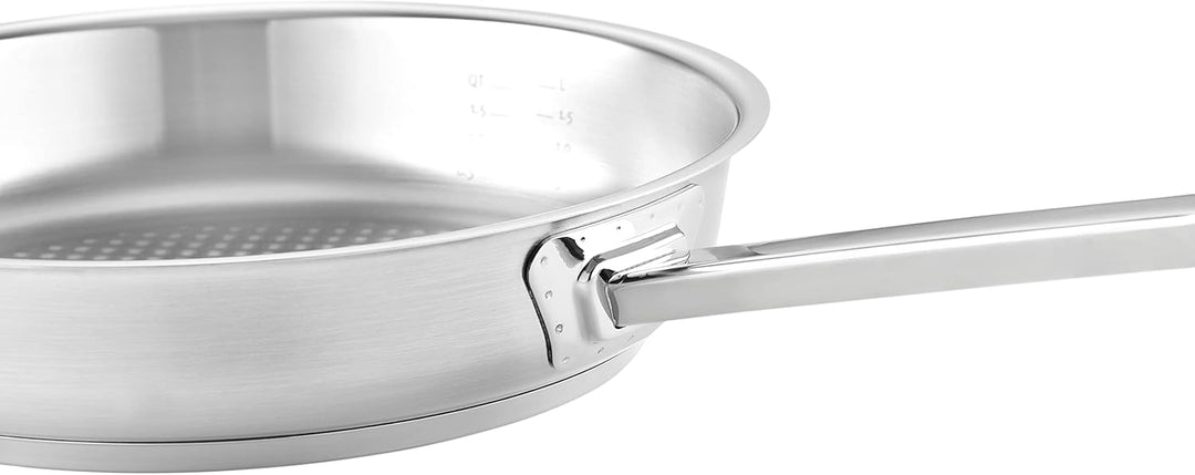 Fissler Original-Profi Collection/Edelstahl-Pfanne (Ø 28 cm) Stielpfanne mit Innen-Skala, novogrill