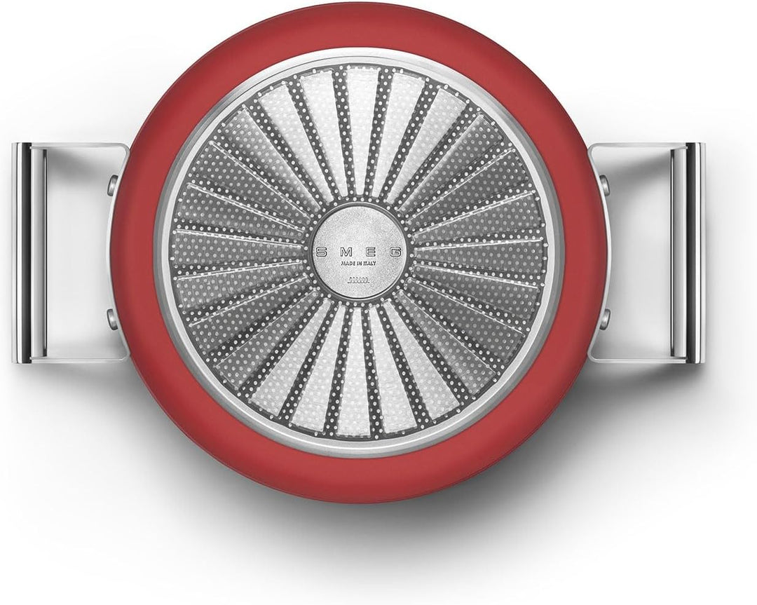 Smeg CKFC2411RDM Kasserolle mit Deckel, 24 cm, Rot 24 cm Durchmesser Rot, 24 cm Durchmesser Rot