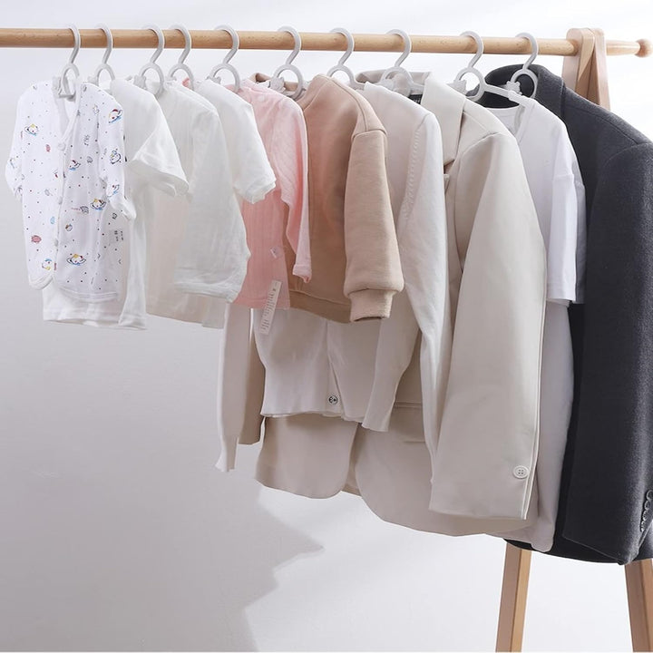 HGYZE Babykleiderbügel Antirutsch 20 Stück, 29-37cm Ausziehbare Kinderkleiderbügel mit Hosenständer,