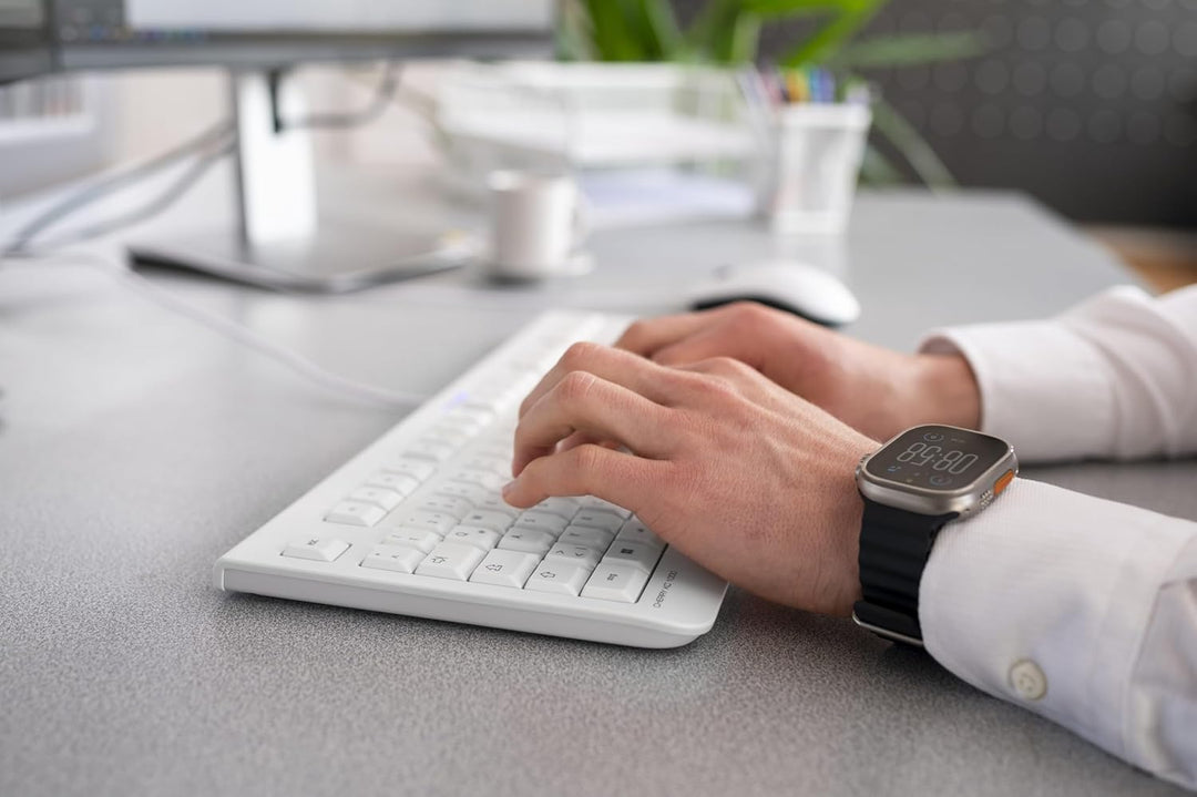 CHERRY KC 1000 - USB Tastatur - Flaches Design - Kabelgebunden - „der Blaue Engel“ - GS-Zulassung -