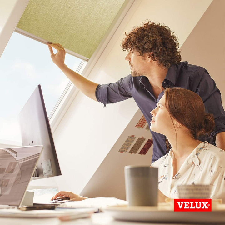 VELUX Original Dachfenster Sichtschutzrollo für F06, Sandbeige Gepunktet, mit Grauer Führungsschiene