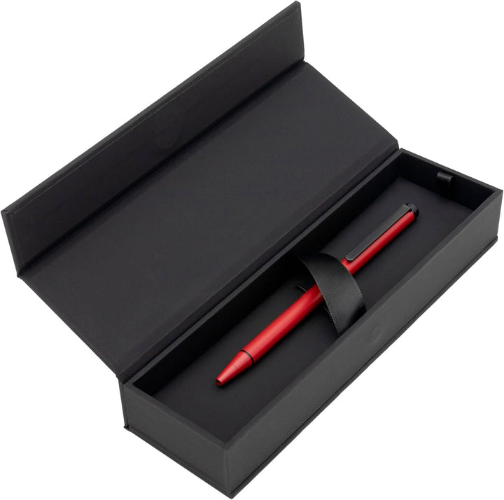 Hugo Boss Cloud Kugelschreiber aus Messing in der Farbe Lipstick Red Matt, Länge: 14cm, Minenfarbe: