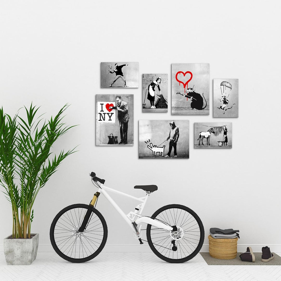 Novart Wandbilder Banksy Collage - KOMPLETT AUFHÄNGFERTIG - Street Art Wohnzimmer Büro- 7 Moderne Mo