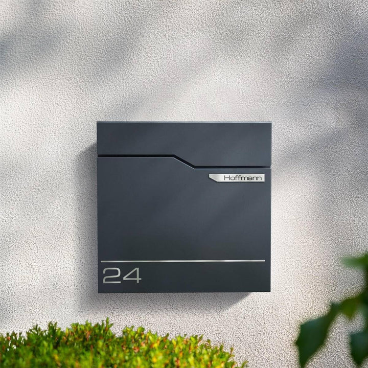 Metzler Exklusiver Briefkasten in Anthrazit RAL 7016 Hoffmann - Wandbriefkasten mit V2A Edelstahl-Na