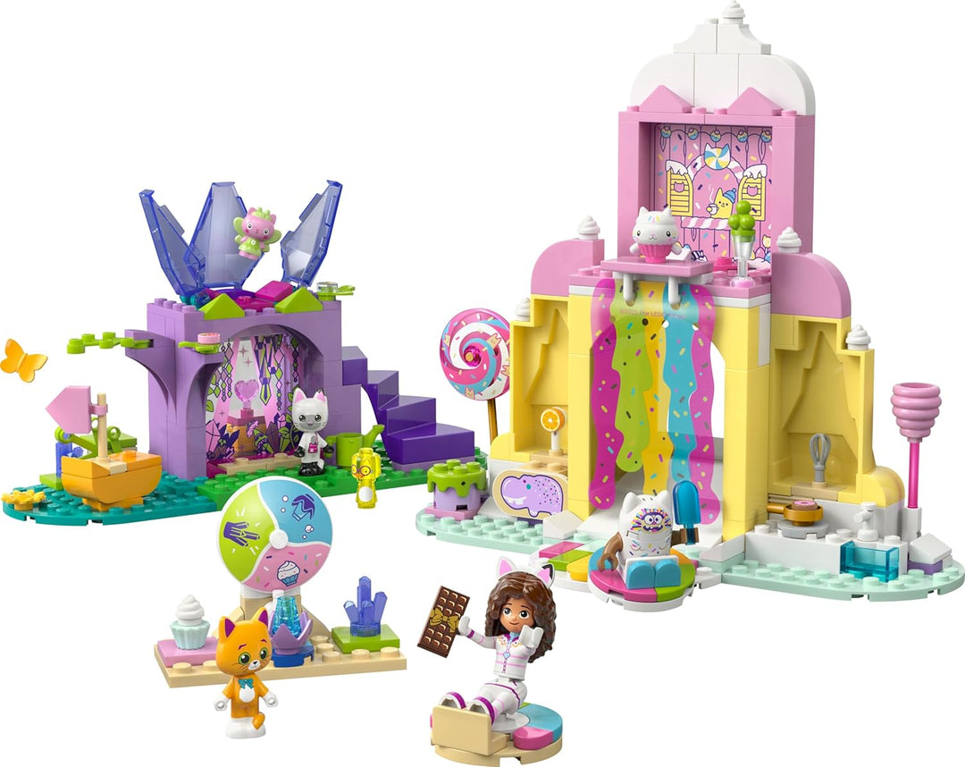 LEGO Gabbys Puppenhaus - Zuckerguss-Gebirge und Kätzchen-Garten - Spielset mit Minifigur, Panda Pföt