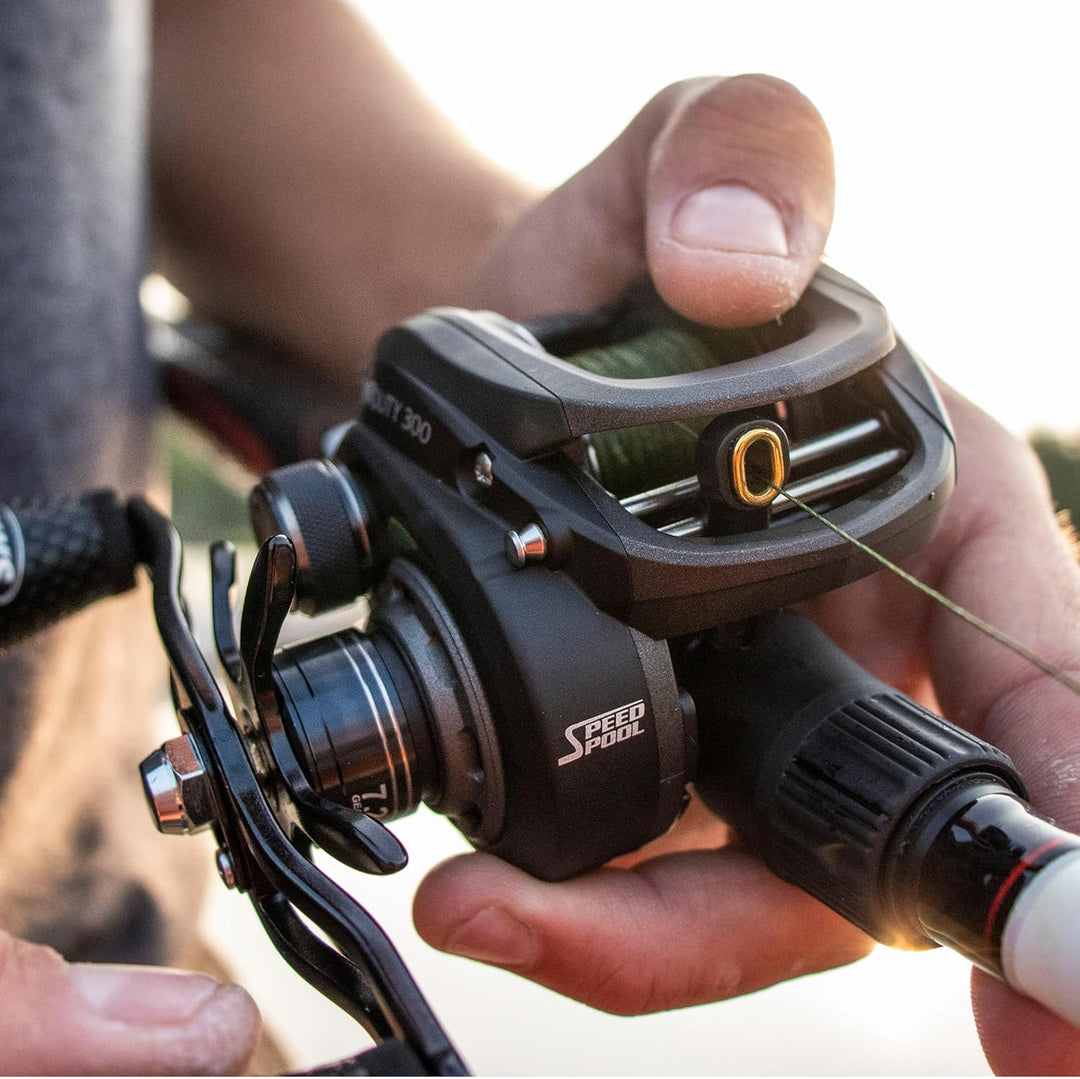 Lew's SuperDuty Baitcast-Spule mit 300 Geschwindigkeiten 7,2:1 Rechtshänder-Baitcast-Rolle, 7,2:1 Re