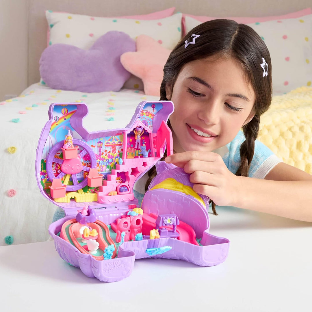 Polly Pocket Mikropuppen & Spielset mit 23 Überraschungs-Zubehörteilen, inklusive Tieren, Geburtstag