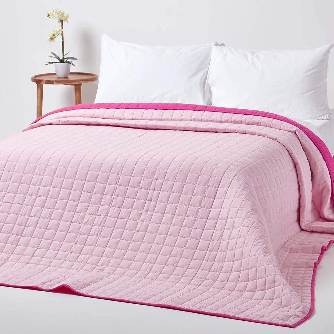 Homescapes Gesteppte Tagesdecke, pink/rosa, Bettüberwurf aus 100% Baumwolle, Wendetagesdecke, 150 x