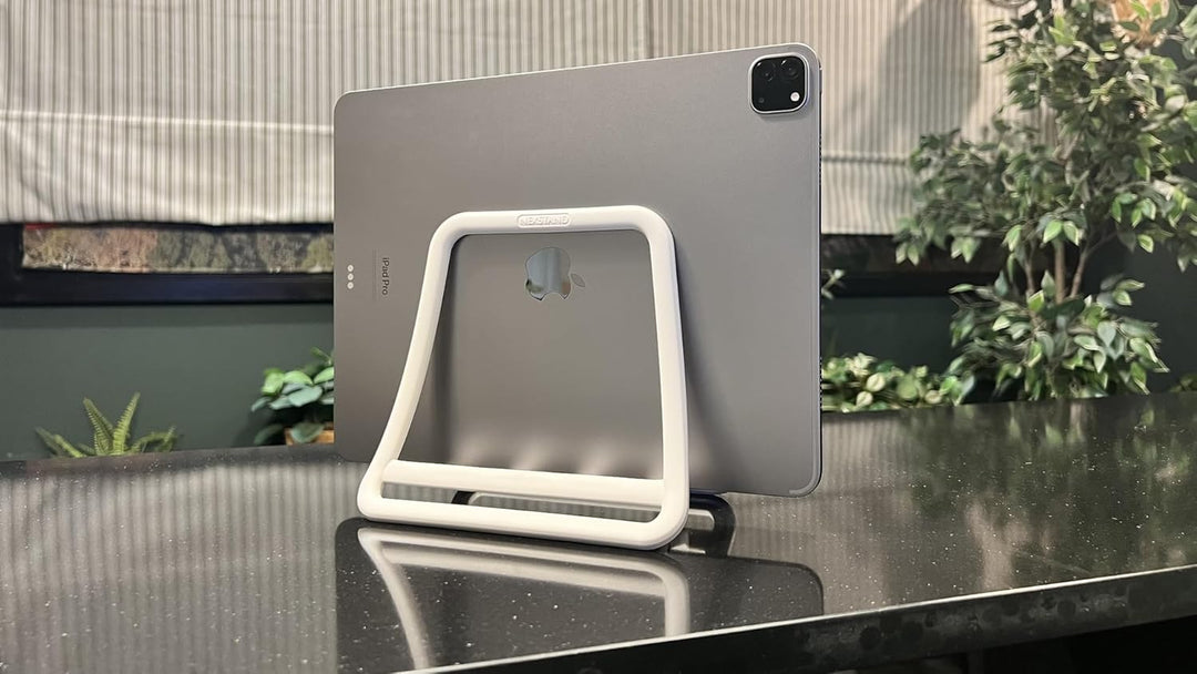 Nexstand K11 vertikaler Laptop-Ständer für Schreibtisch, schwarz-weiss, Desktop-Notebook-Docking, ve