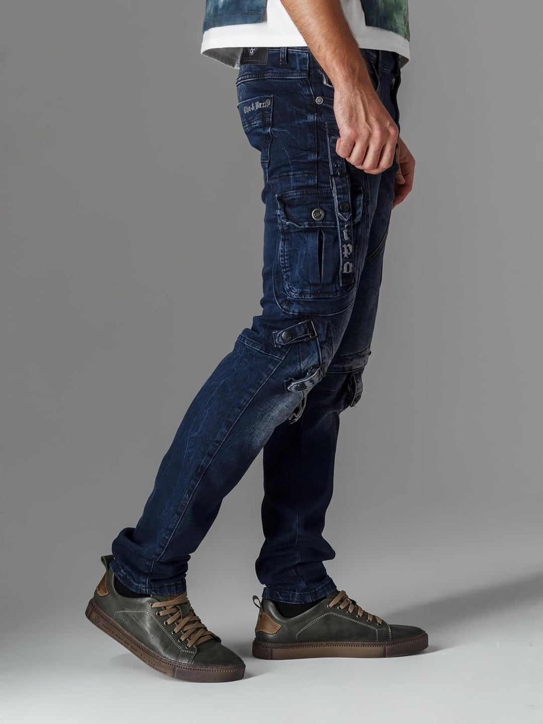 Cipo & Baxx Herren Cargohose | Biker Streetwear Denim | Cargotaschen, Reissverschluss Detail, Stretc