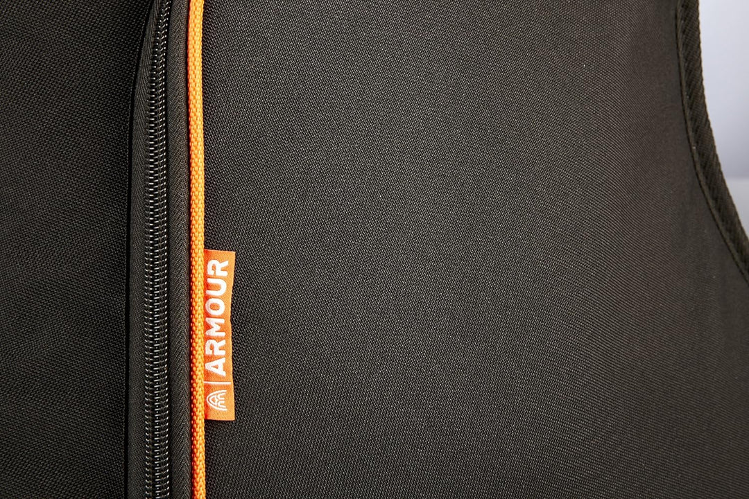 Ashton arm650 C Gigbag für Klassikgitarre, Schwarz, 7 mm