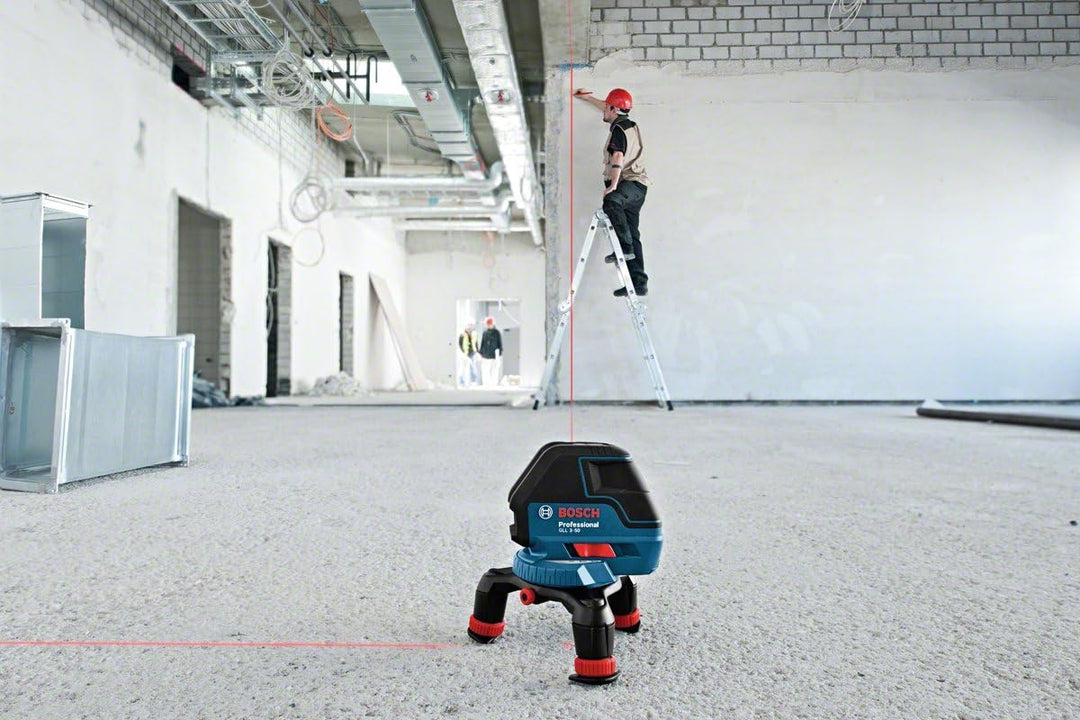 Bosch Professional Linienlaser GLL 3-50 (roter Laser, für innen, Arbeitsbereich: 10 m, 4 x AA-Batter